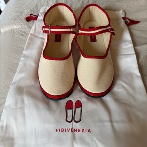 Venezia Cream and Red Mary Jane Shoes